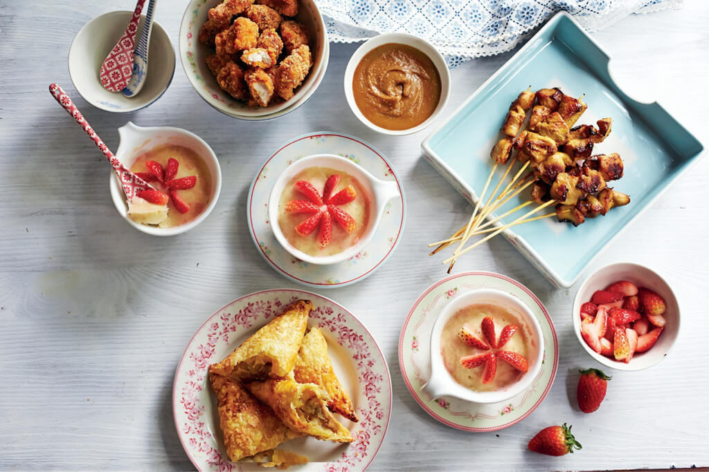 BERI KETERANGAN: Cik Raeesah Khan, bekas AP GRC Sengkang, memberi keterangan kepada Jawatankuasa Hak Istimewa Parlimen yang dipengerusikan Speaker Parlimen, Encik Tan Chuan-Jin, pada 2 Disember lalu. - Foto GOV.SG